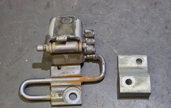 Audi A8 S8 D3 4E Rear door lower hinge 4E0833335D 4E0831411C