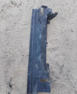 BMW 3 E46 Radiator support slam panel 8211467
