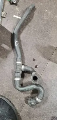 BMW 7 E65 E66 Engine coolant pipe/hose 8385149