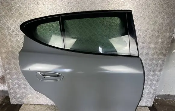 Rear door