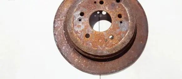 Honda CR-V Rear brake disc neventiliuojamas