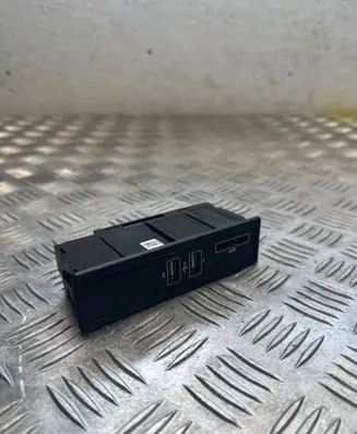 USB socket connector