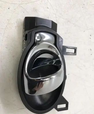 Nissan Juke I F15 Front door interior handle
