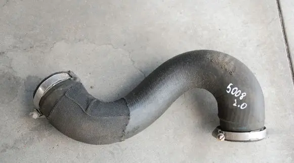 Peugeot 5008 Intake resonator 160KM