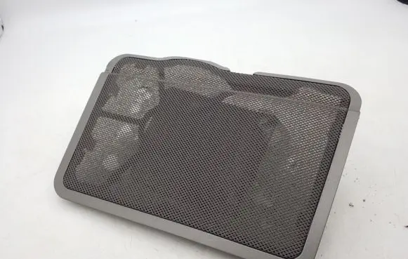 Parcel shelf grill