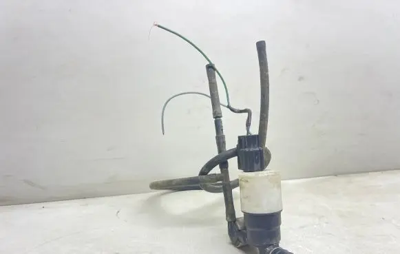 Volvo V60 Windscreen/windshield washer pump BK2117K624BA AV6117K624AA