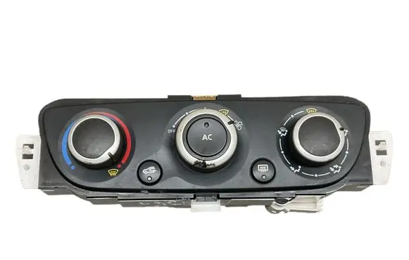 Renault Megane III Climate control unit T1001877V