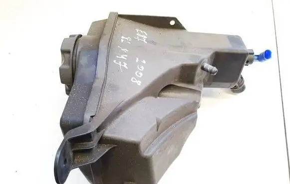 BMW 1 E81 E87 Coolant expansion tank/reservoir 780489002 10808611
