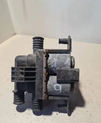 BMW X5 E53 Coolant heater control valve 8374995 1147412