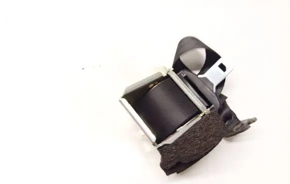 Ford Focus Rear seatbelt 33035173B