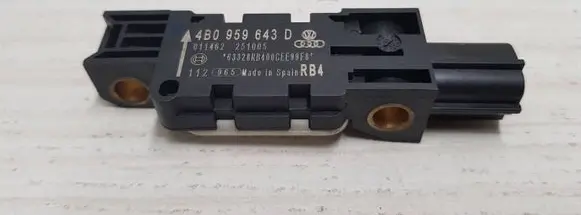 Audi A6 S6 C5 4B Airbag deployment crash/impact sensor 4B0959643D 251005 011462