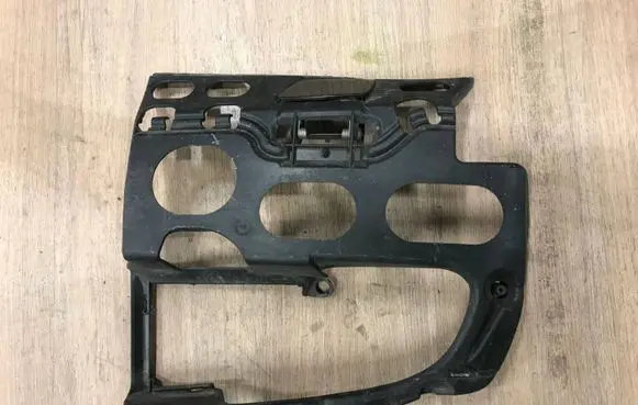 BMW 5 E60 E61 Front bumper mounting bracket 7178069 11460915