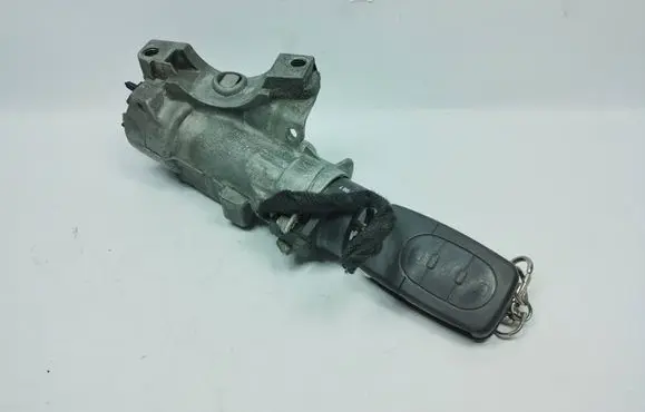 Audi A4 S4 B5 8D Engine control unit/module 815850609