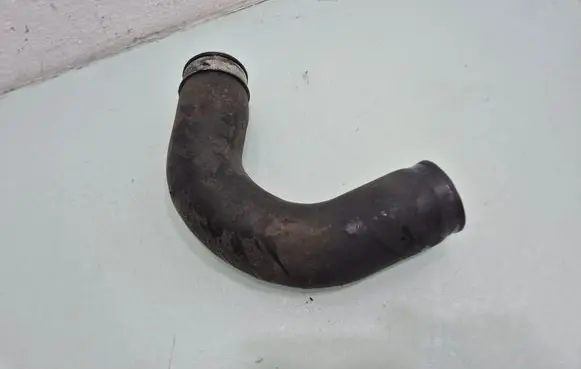 Volkswagen PASSAT CC Intercooler hose/pipe 