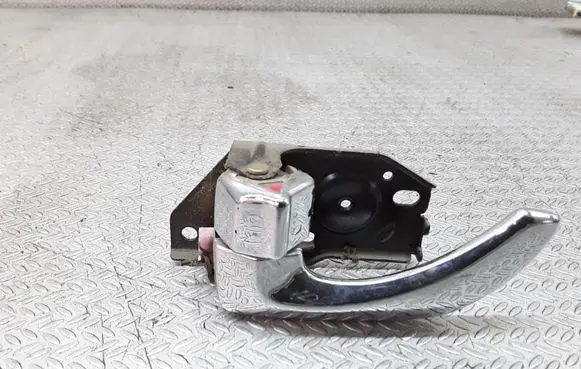 Hyundai Terracan Rear door interior handle