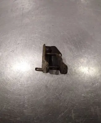Hyundai i30 Engine mounting bracket