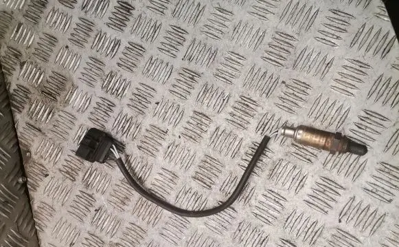 Audi A4 S4 B5 8D Lambda probe sensor 0258003524