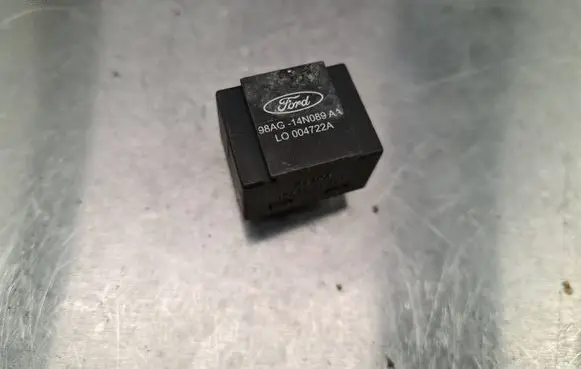 Ford Focus Other relay 98AG14N089AA 004722A