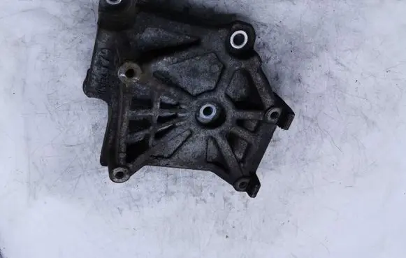 Mitsubishi Outlander other engine part GAA116A072 MN134