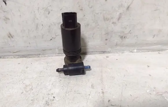Land Rover Range Rover Evoque L538 Headlight washer pump 1011285 140509B 665615