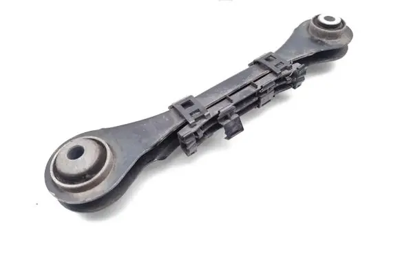 Rear control arm