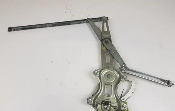 Lexus GS 300 350 430 450H Front window lifting mechanism without motor
