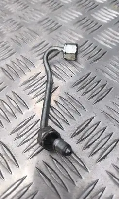 BMW 4 F36 Gran coupe Fuel injector supply line/pipe 