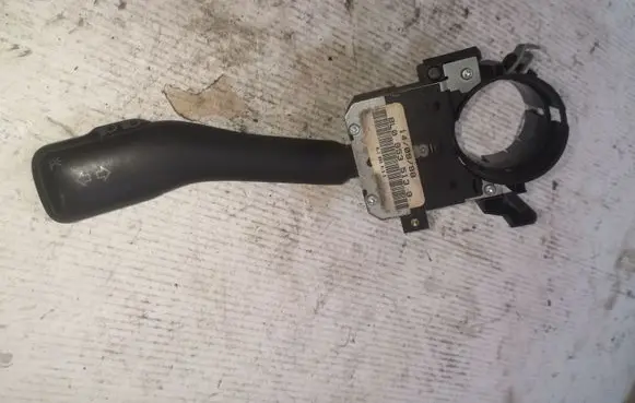 Volkswagen Golf IV Indicator stalk 8L0953513G