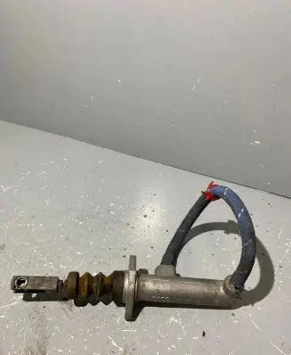 Audi A6 S6 C4 4A Clutch master cylinder 4A1721401