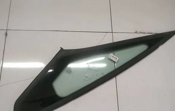 Ford S-MAX Front triangle window/glass as2