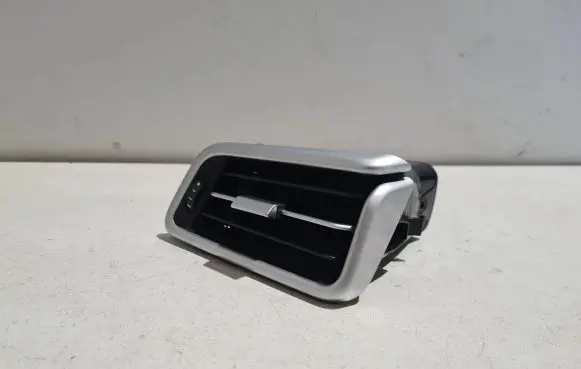 Maserati Ghibli Dashboard side air vent grill/cover trim 6700190610