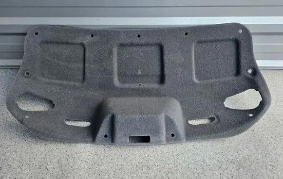 Maserati GranTurismo Tailgate trim 080307806