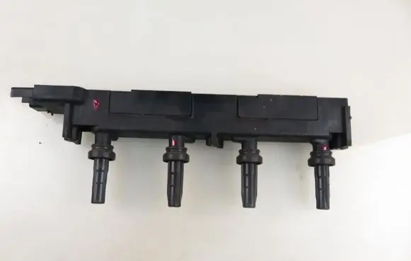 Peugeot 206 CC High voltage ignition coil 2526118A 9634131480