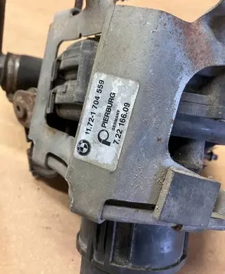 BMW 7 E38 Secondary air pump 722166 70216609