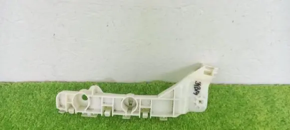 Mitsubishi Eclipse Cross Front bumper mounting bracket 6400G660
