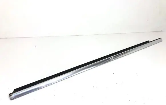 Mercedes-Benz GLK (X204) Front door windshield rail 