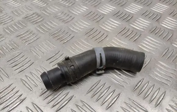 Mercedes-Benz B W246 W242 Engine coolant pipe/hose A2702000052