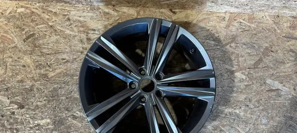 Volkswagen Arteon R18 alloy rim 3G8601025N K979K89