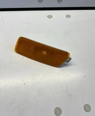 Audi A6 S6 C6 4F Front indicator light 4F0945071