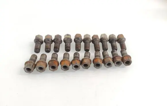 Volkswagen Caddy Nuts/bolts 