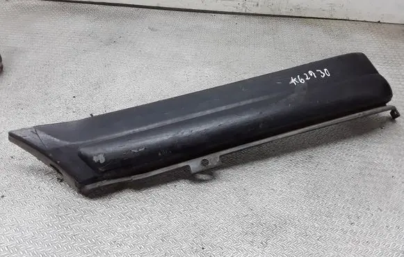 Rear bumper corner part panel trim