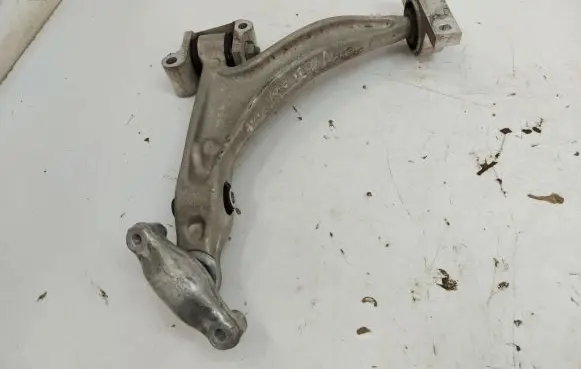 Volvo V60 Front control arm