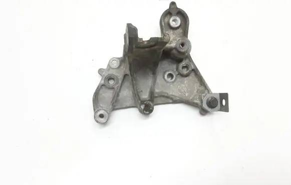 Volvo V70 Power steering pump mounting bracket 9648584680