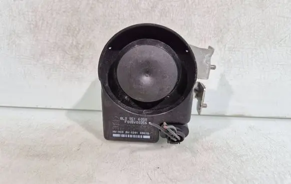 Audi TT Mk1 Alarm system siren 8L0951605A