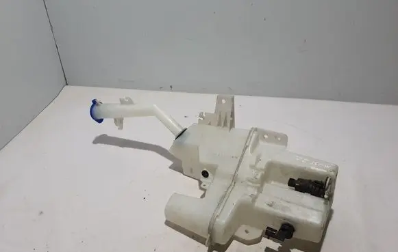 Windshield washer fluid reservoir/tank