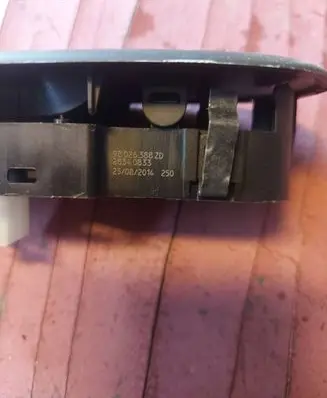 Peugeot 508 Electric window control switch 98026388zd