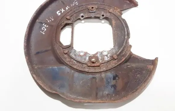 BMW X5 E53 Rear brake disc plate dust cover 385lh056