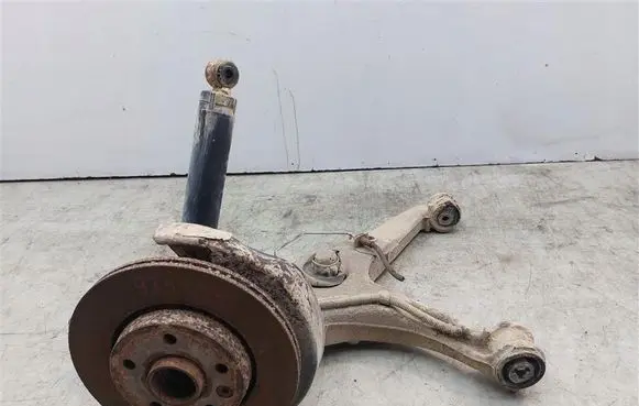 Volkswagen Transporter - Caravelle T5 Rear control arm 2H0501414D