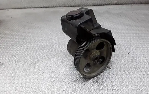 Peugeot 206 Power steering pump 9662128880