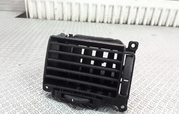 KIA Cerato Dash center air vent grill